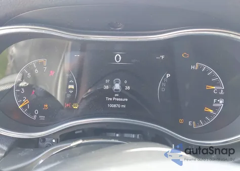 2021 Jeep Grand Cherokee Laredo X 4X4 z USA, uszkodzony, nr VIN 1C4RJFAG7MC777041